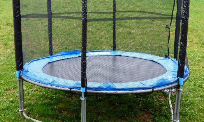 Trampolína