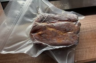 Vyuzené maso ve vakuu připravené do lednice