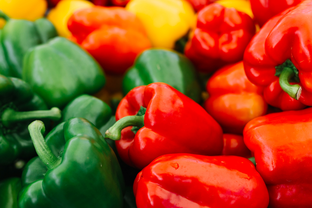 Mulčování, papriky, paprika, hnojivo pro papriky, tráva, hnojivo