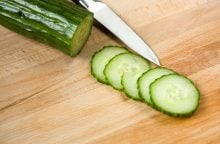 okurková šťáva, vitaminy v okurce, hydratace těla, okurka na pleť, detoxikace organismu, okurka proti rakovině