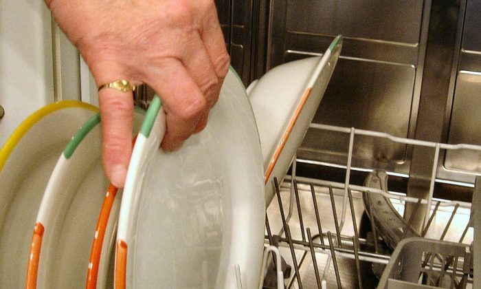 myčka, odtoková hadice, čerpadlo, nízký tlak, ucpání