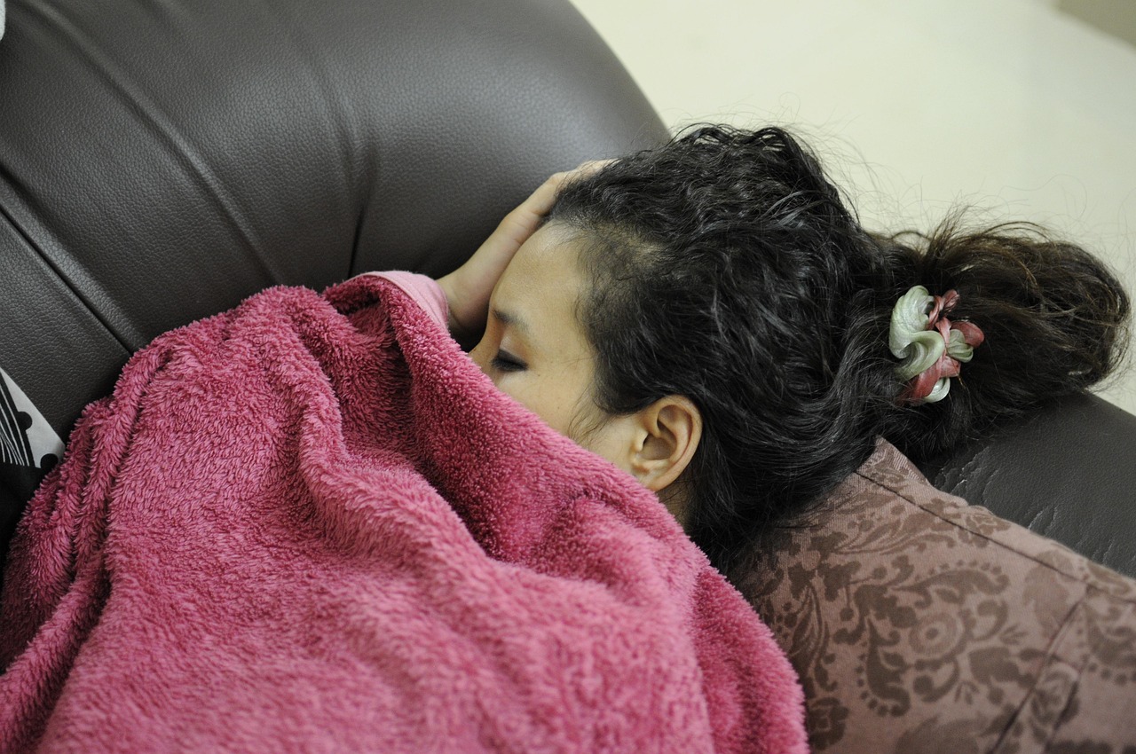 vitamín D, bolest kloubů, bolest zad, nedostatek vitamínů, zdraví kostí Poslintaný polštář, slintání ve spánku, slintání, zdraví, spánek