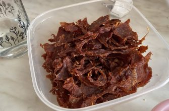 Hotové jerky z vepřové panenky