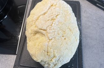 Těsto na halušky na prkně