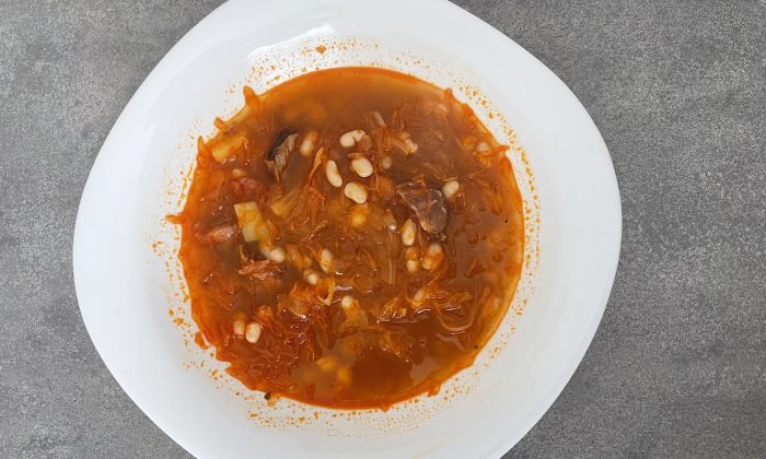 Valašská kyselice s fazolemi