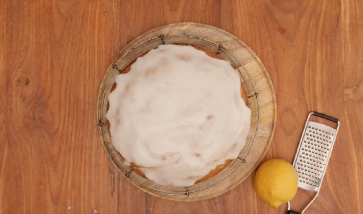 Cuketová buchta s citronovou polevou