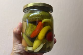 Zavařené papriky a okurky