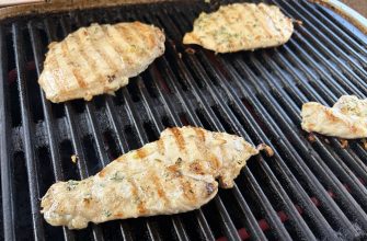 Kuřecí steak na grilu